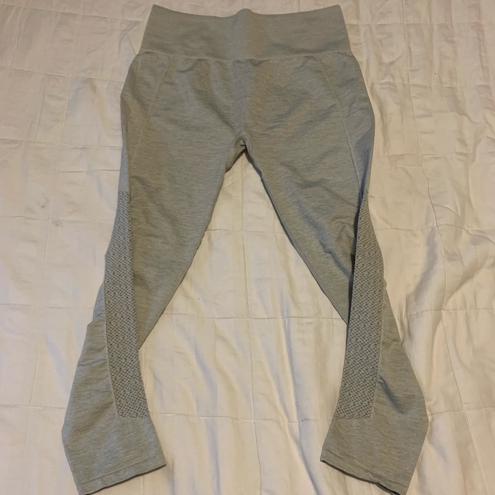 New gray leggings